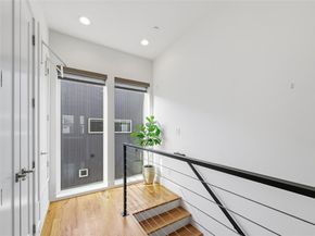 5711  Bryan Parkway  103, Dallas Texas 75206