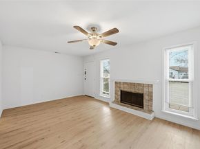 853  Nash Street , Garland Texas 75040