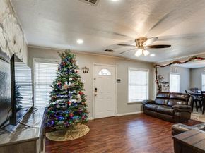 1522  Traymore Avenue , Dallas Texas 75217