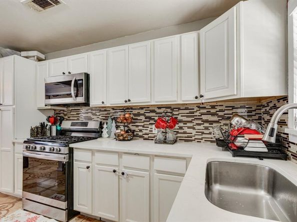 1522  Traymore Avenue , Dallas Texas 75217