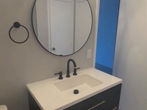 24  Abbey Road , Euless Texas 76039