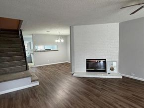 24  Abbey Road , Euless Texas 76039