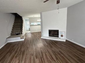 24  Abbey Road , Euless Texas 76039