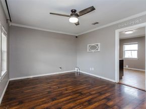 3212 S Llewellyn Avenue , Dallas Texas 75224