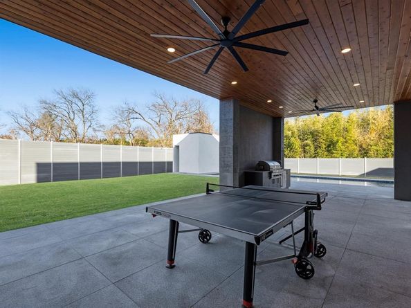 10230  Marsh Lane , Dallas Texas 75229