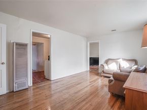 3258  Abney Avenue , Fort Worth Texas 76110