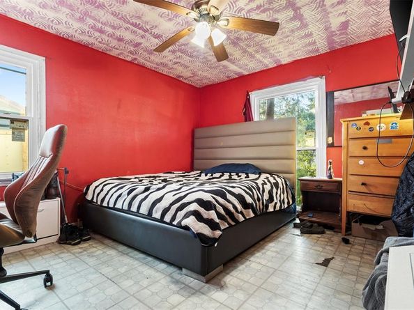 833  Dent Street , Garland Texas 75040