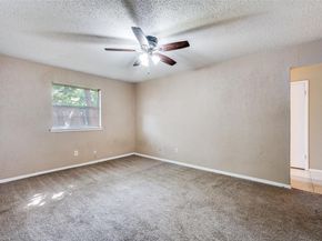 2102 E Timberview Lane , Arlington Texas 76014