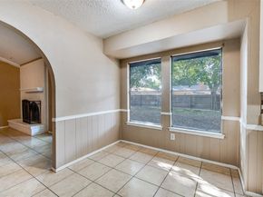 2102 E Timberview Lane , Arlington Texas 76014