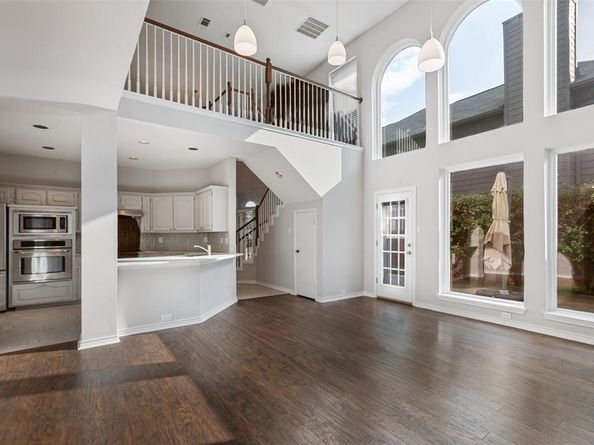 18803  Park Grove Lane , Dallas Texas 75287