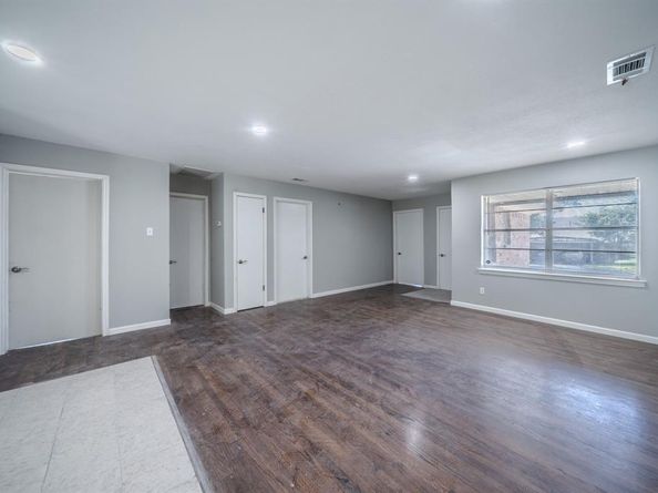 3510  Kingsford Avenue , Dallas Texas 75227