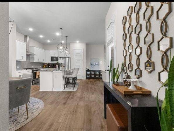 711  Prairie Falcon Drive , Arlington Texas 76005