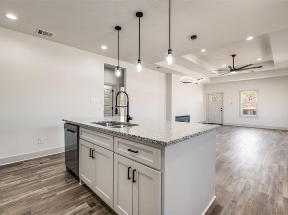 1023  Church Street , Dallas Texas 75203