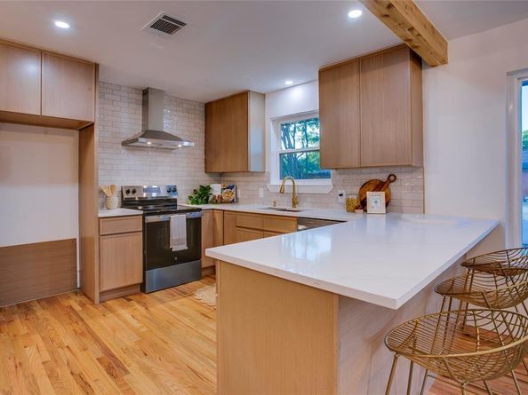 1807 S Vernon Avenue , Dallas Texas 75224