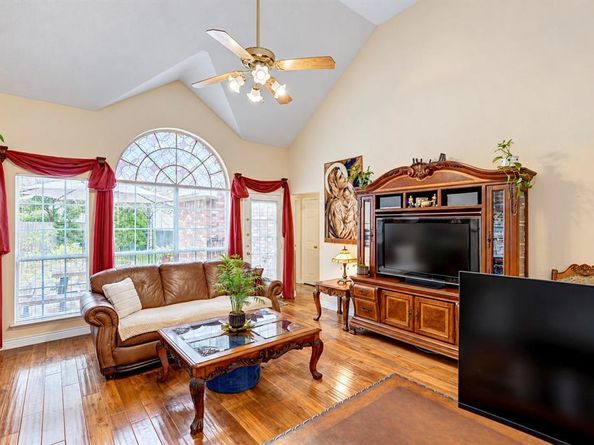 7958  Kern Court , Fort Worth Texas 76137