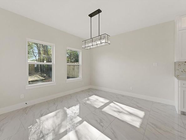 2615  25th Street , Fort Worth Texas 76106