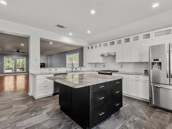 838  Oak Hollow Lane , Rockwall Texas 75087