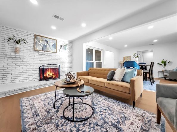 1802  Fairfax Lane , Carrollton Texas 75006