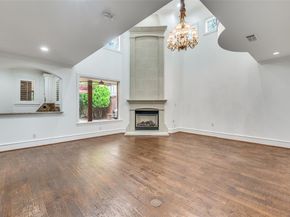 6111  Palo Pinto  , Dallas Texas 75214