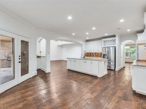 6111  Palo Pinto  , Dallas Texas 75214