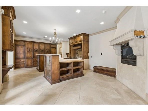 6917  Forest Glen Drive , Dallas Texas 75230