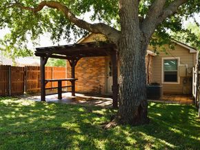 1800  Maplewood Trail , Colleyville Texas 76034