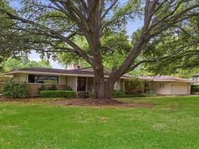 3601  Encanto  , Fort Worth Texas 76109