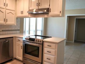 3221  Elkhart Court , Arlington Texas 76016