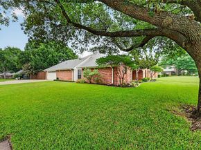 605  Meadowcrest Drive , Highland Village Texas 75077