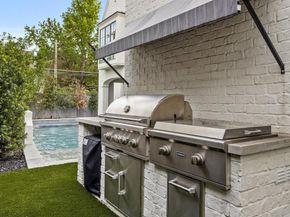 7002  Merrilee Lane , Dallas Texas 75214