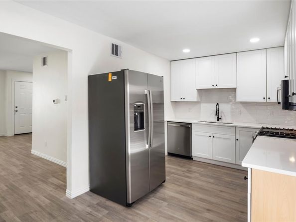 9818  Valley Meadow Place , Dallas Texas 75220