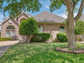 1709  Villa Court , Corinth Texas 76210