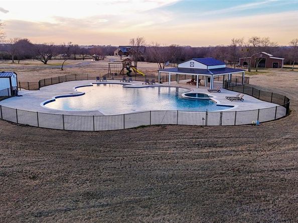 5165  Hartlee Field Road , Denton Texas 76208