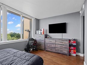 6211 W Northwest Highway  500, Dallas Texas 75225