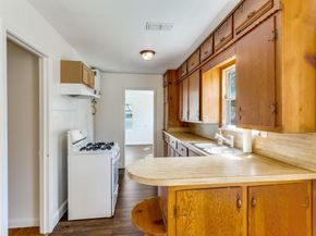 5433  Thomas Lane , River Oaks Texas 76114