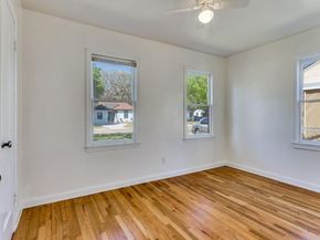 5433  Thomas Lane , River Oaks Texas 76114