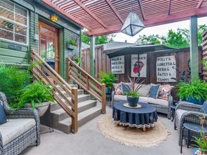 118 N Briscoe Boulevard , Dallas Texas 75211