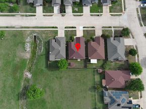 2736  Ensenada Lane , Fort Worth Texas 76108