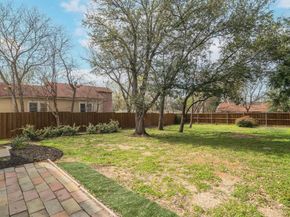 2323  Douglas Avenue , Dallas Texas 75219