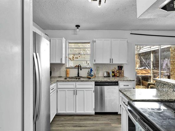 4904  Rollingwood Court , Garland Texas 75043