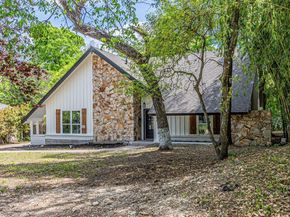 2631  Deep Hill Circle , Dallas Texas 75233