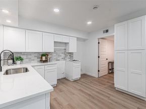 2631  Deep Hill Circle , Dallas Texas 75233