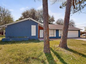 400  Casa Bello Court , Irving Texas 75062