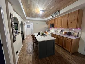 2804  19th Street , Fort Worth Texas 76106