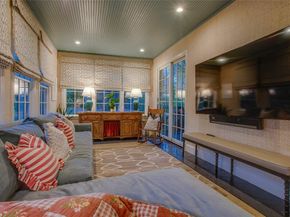 1022 N Montclair Avenue , Dallas Texas 75208