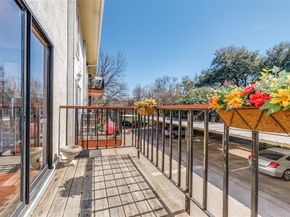 6610  Eastridge Drive  114, Dallas Texas 75231