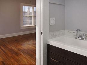 2121  Fairmount Avenue , Fort Worth Texas 76110