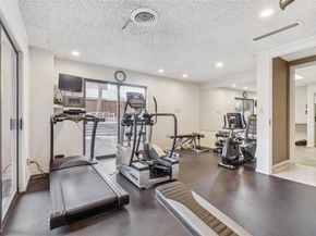 3621  Turtle Creek Boulevard  2D, Dallas Texas 75219