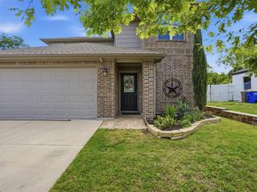 637 S Redford Lane , White Settlement Texas 76108