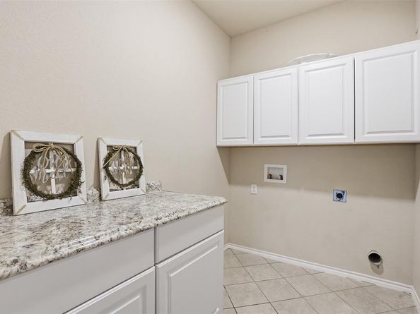 637 S Redford Lane , White Settlement Texas 76108